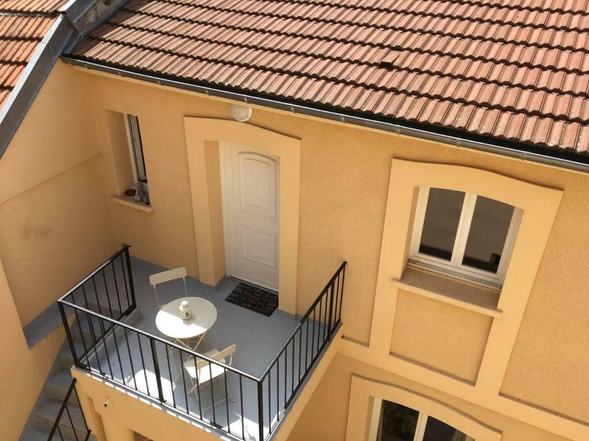 Апартаменты Cosy Et Calme F2 En Plein Centre Ville Виши Экстерьер фото